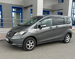 Honda Freed 2010 г. в. 4WD V 1.5 автомат правый руль 2800 руб./сутки, залог 20000