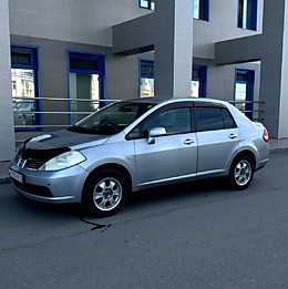 Nissan Tiida Latio 4 WD, aвтомат, V 1.5 2200 руб./сутки. Залог 10.000 руб .